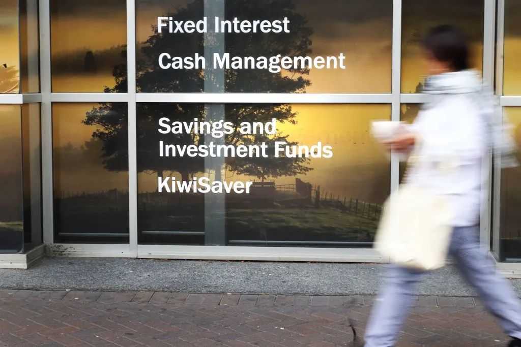 RBNZ Likely to Pause Rate Cuts This Week; Economic Outlook Faces Pressures